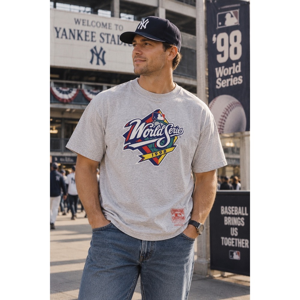 Mitchell & Ness 1999 World Series Cooperstown Collection Gray Graphic T-Shirt L